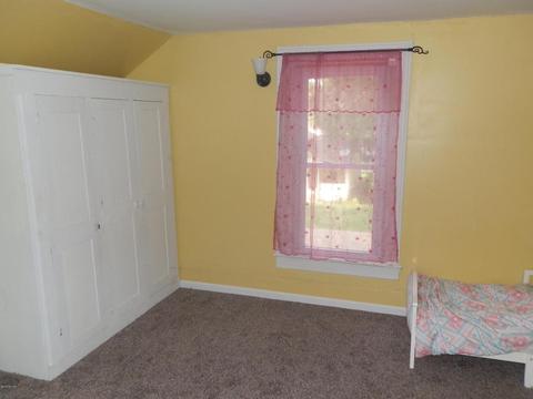 220 Cherry St, Freeport, MI 49325 photo 11
