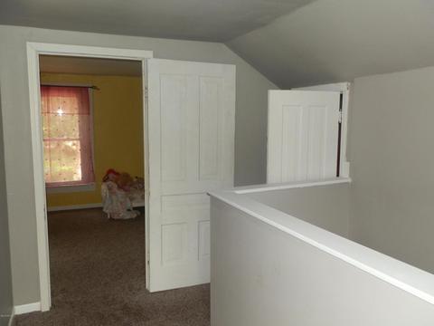 220 Cherry St, Freeport, MI 49325 photo 9