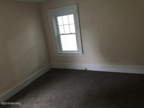 413 W Maple St, Lansing, MI 48906 photo 7