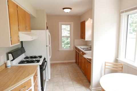 609 Keyes Dr, Parchment, MI 49004 photo 5