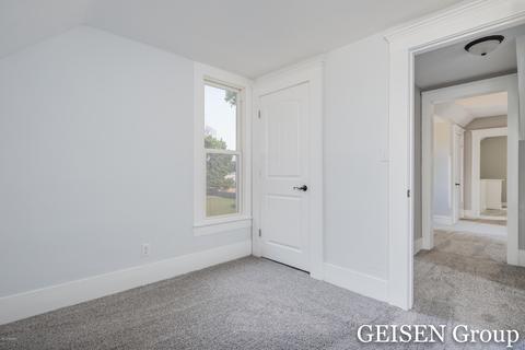 220 W May St, Belding, MI 48809 photo 18