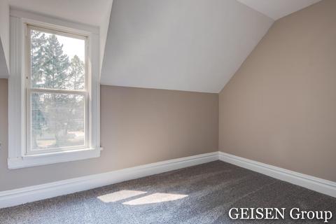 220 W May St, Belding, MI 48809 photo 15