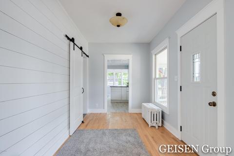 220 W May St, Belding, MI 48809 photo 4