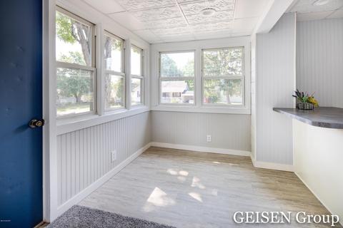 220 W May St, Belding, MI 48809 photo 11