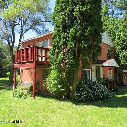 110 Sutherland Dr NW, Stanton, MI 48888 photo 4