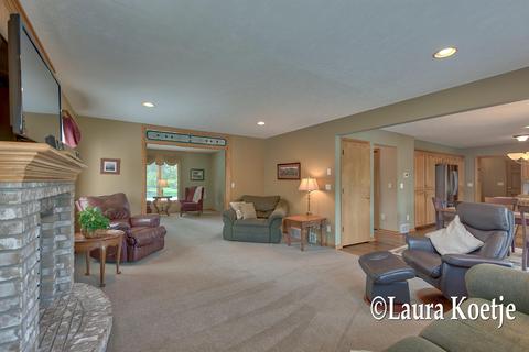 1069 Corvette Dr, Jenison, MI 49428 photo 13