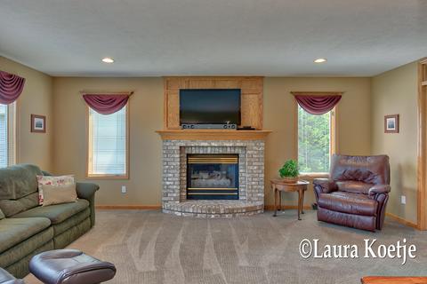 1069 Corvette Dr, Jenison, MI 49428 photo 11