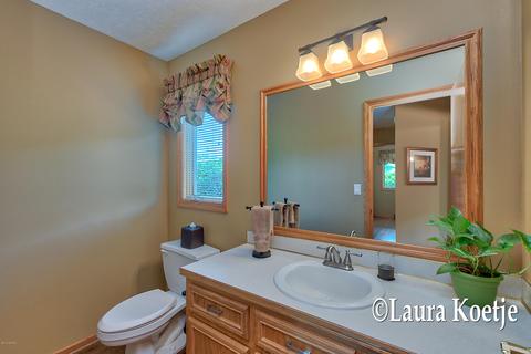 1069 Corvette Dr, Jenison, MI 49428 photo 24