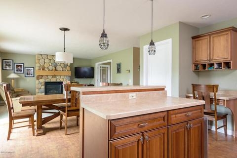 668 Edward Dr, Plainwell, MI 49080 photo 14