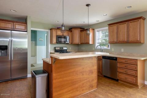 668 Edward Dr, Plainwell, MI 49080 photo 10