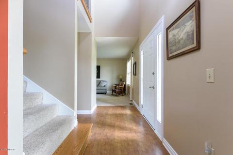 668 Edward Dr, Plainwell, MI 49080 photo 4