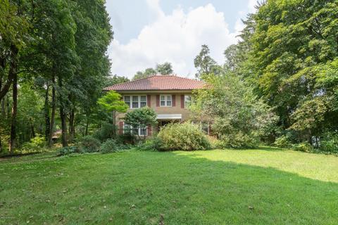 803 N Main St, Plainwell, MI 49080 photo 1