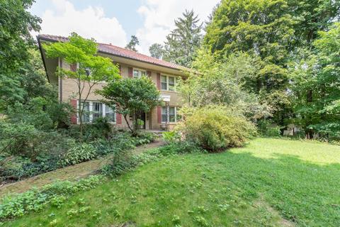803 N Main St, Plainwell, MI 49080 photo 2