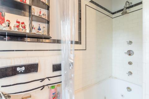 803 N Main St, Plainwell, MI 49080 photo 31