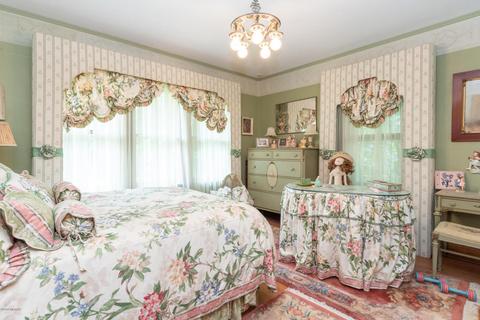 803 N Main St, Plainwell, MI 49080 photo 28