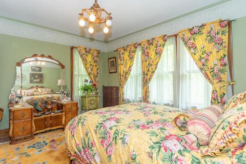 803 N Main St, Plainwell, MI 49080 photo 32