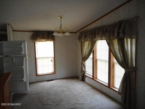 5700 E Riverside Dr, Lyons, MI 48851 photo 6