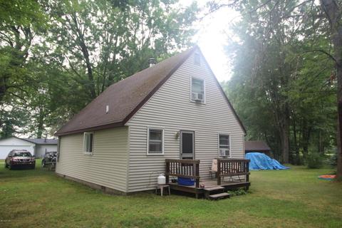 941 N Jay Ln, Baldwin, MI 49304 photo 1