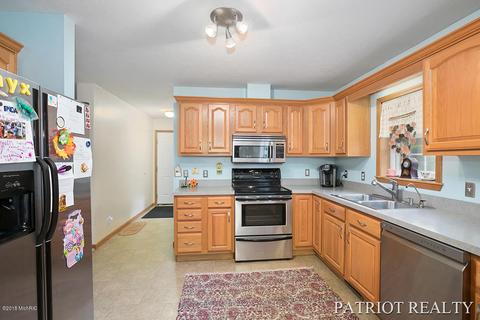 3583 E Shepherds Rdg, Grant, MI 49327 photo 14