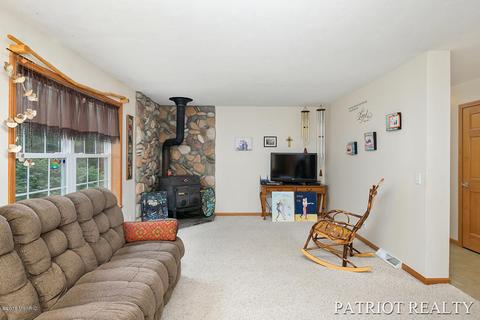 3583 E Shepherds Rdg, Grant, MI 49327 photo 10