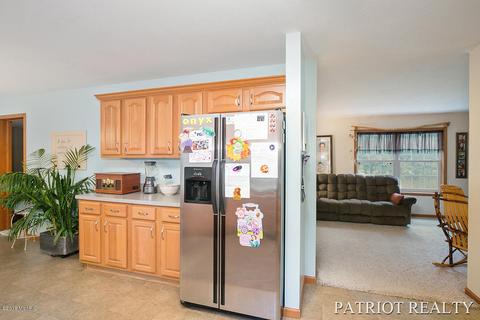 3583 E Shepherds Rdg, Grant, MI 49327 photo 15