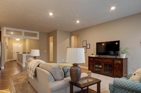3244 Braeburn Ct #34, Jenison, MI 49428 photo 3