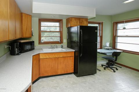 16613 Division Dr, Marshall, MI 49068 photo 8