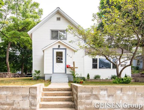 616 S Pleasant St, Belding, MI 48809 photo 1