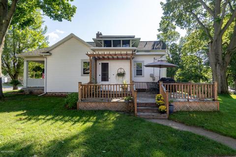 302 Clark St, Buchanan, MI 49107 photo 3