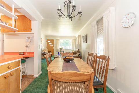 703 Parchmount, Parchment, MI 49004 photo 11