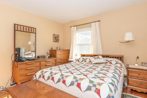703 Parchmount, Parchment, MI 49004 photo 17