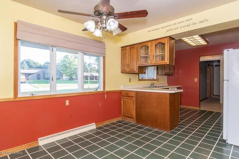 6138 Ormada Dr, Kalamazoo, MI 49048 photo 9