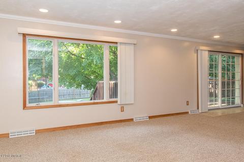 6138 Ormada Dr, Kalamazoo, MI 49048 photo 6