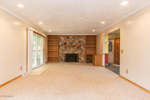 6138 Ormada Dr, Kalamazoo, MI 49048 photo 5