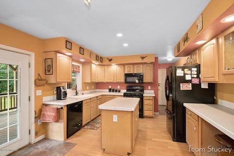 4540 N Evergreen Dr, White Cloud, MI 49349 photo 12