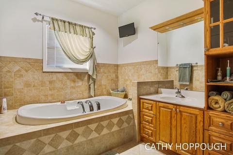 860 E Tuttle Rd, Ionia, MI 48846 photo 44