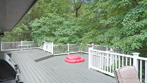 8700 Bailey Dr SE, Ada, MI 49301 photo 4