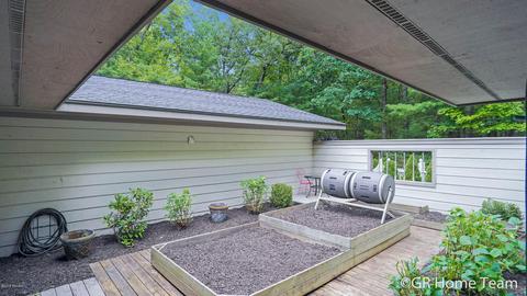 8700 Bailey Dr SE, Ada, MI 49301 photo 30