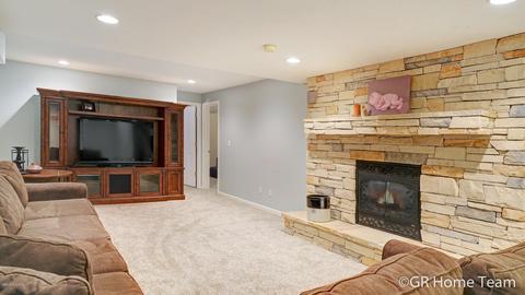 8700 Bailey Dr SE, Ada, MI 49301 photo 11