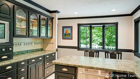 8700 Bailey Dr SE, Ada, MI 49301 photo 7
