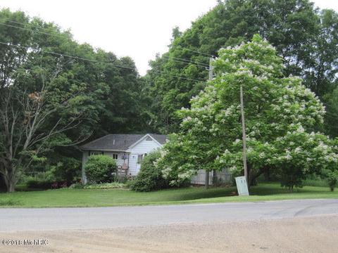 56020 Day Rd, Three Rivers, MI 49093 photo 1