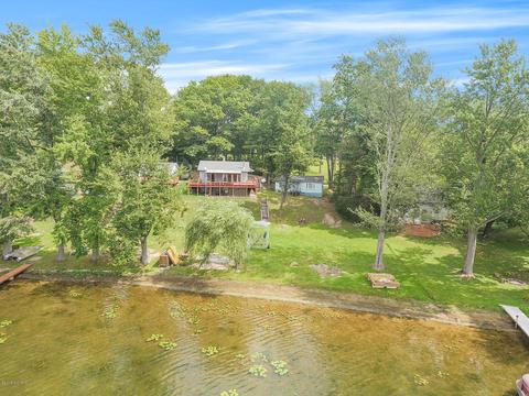 36 Pullin Dr, Gobles, MI 49055 photo 6