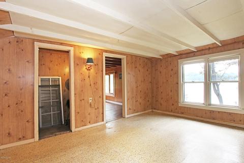36 Pullin Dr, Gobles, MI 49055 photo 38