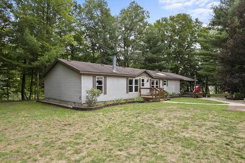6390 E 52nd St, Newaygo, MI 49337 photo 16