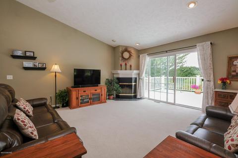 284 Doster Rd, Plainwell, MI 49080 photo 5
