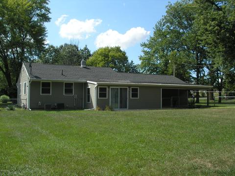 18735 Sixth Ave, Three Rivers, MI 49093 photo 2