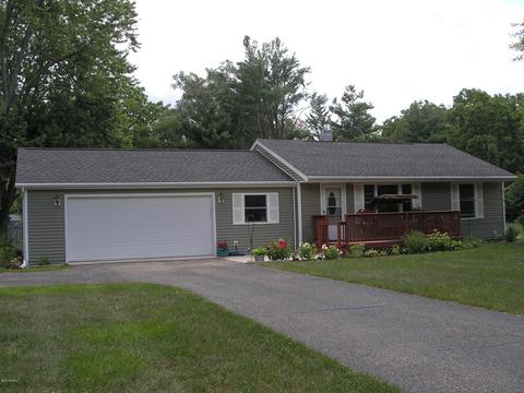 18735 Sixth Ave, Three Rivers, MI 49093 photo 1