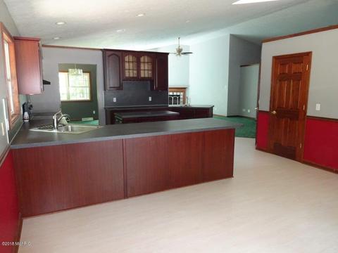 6100 E 52nd St, Newaygo, MI 49337 photo 11