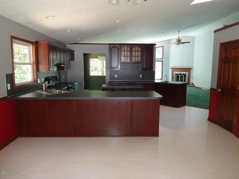 6100 E 52nd St, Newaygo, MI 49337 photo 12