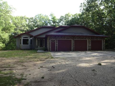 6100 E 52nd St, Newaygo, MI 49337 photo 2